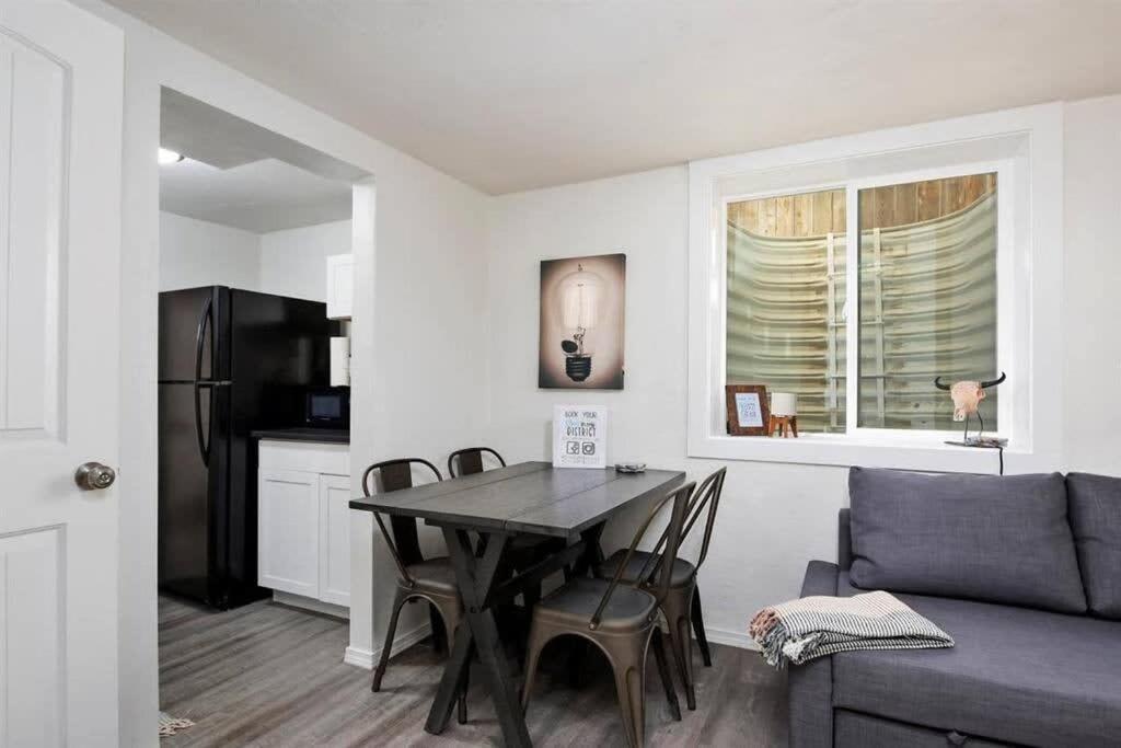 #Stayinmydistrict Twin Falls Pendleton Chic Suite 外观 照片